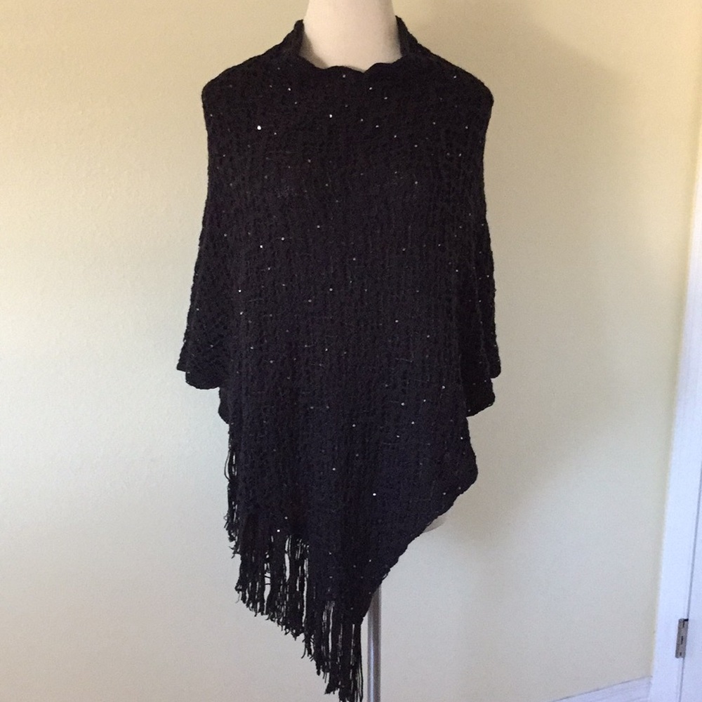 BLACK SPARKLY PONCHO
